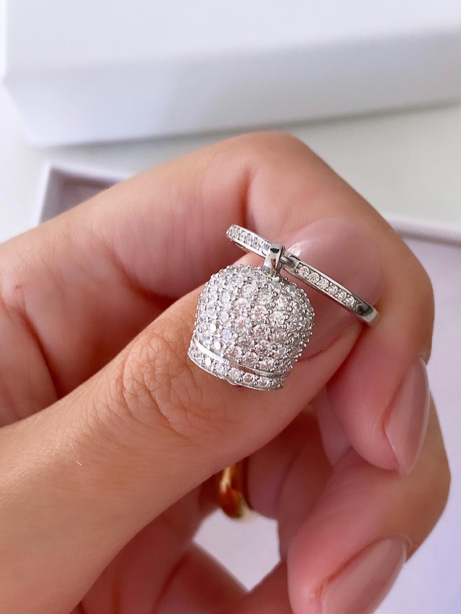 Anello maxi campanella in zirconi Lucrezia