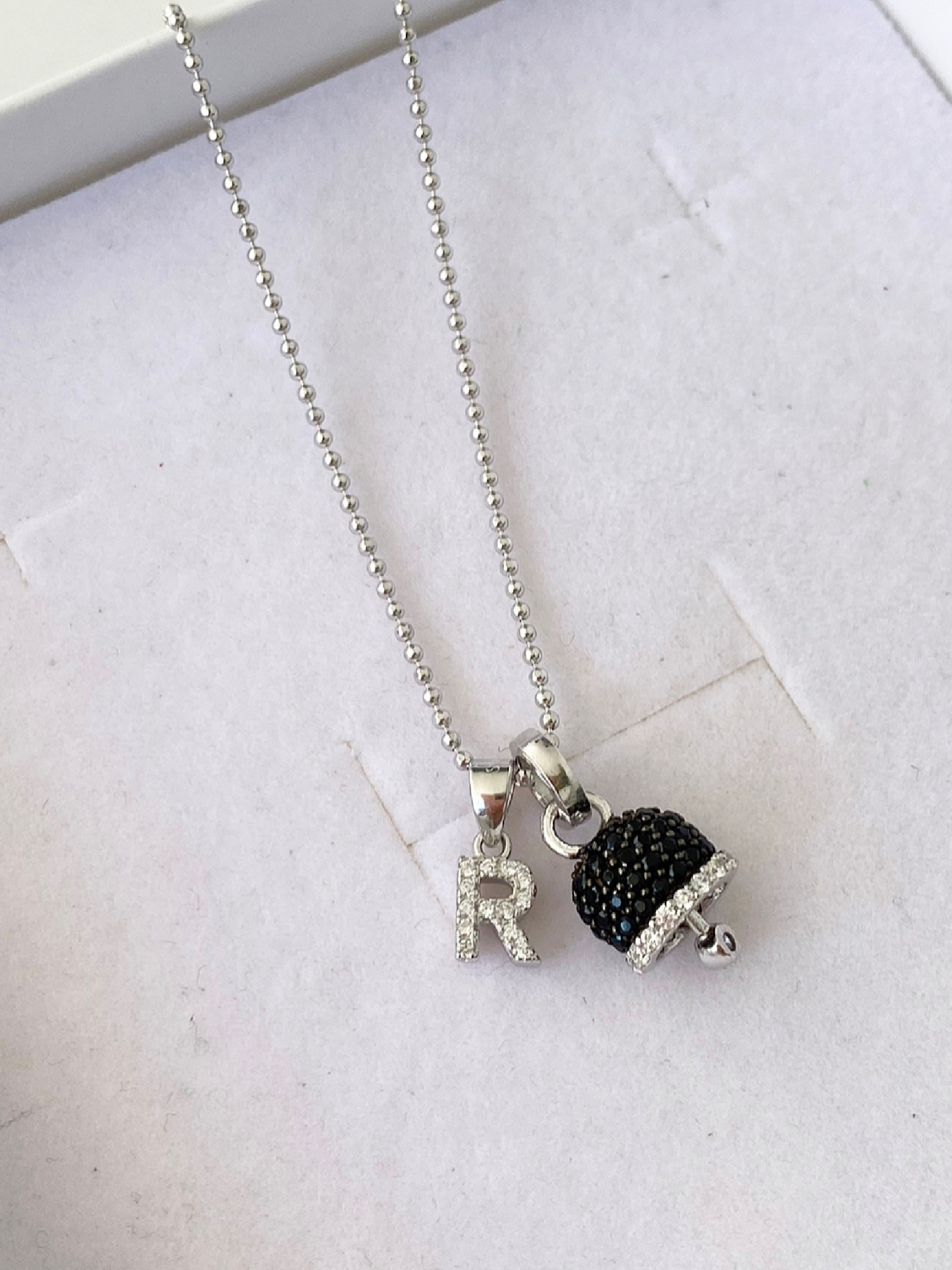 Collana campanella e lettera personalizzabile - immagine 2