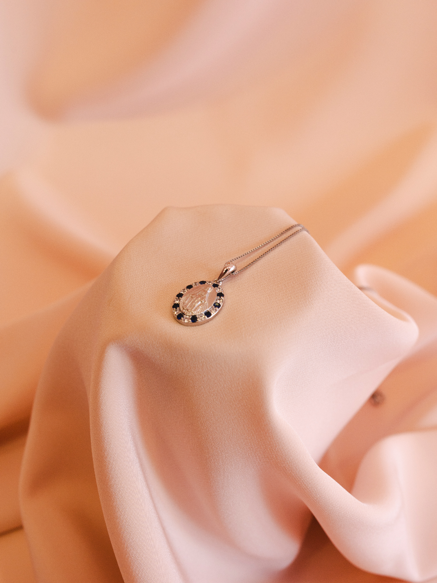 Collana madonnina con zirconi colorati - immagine 7