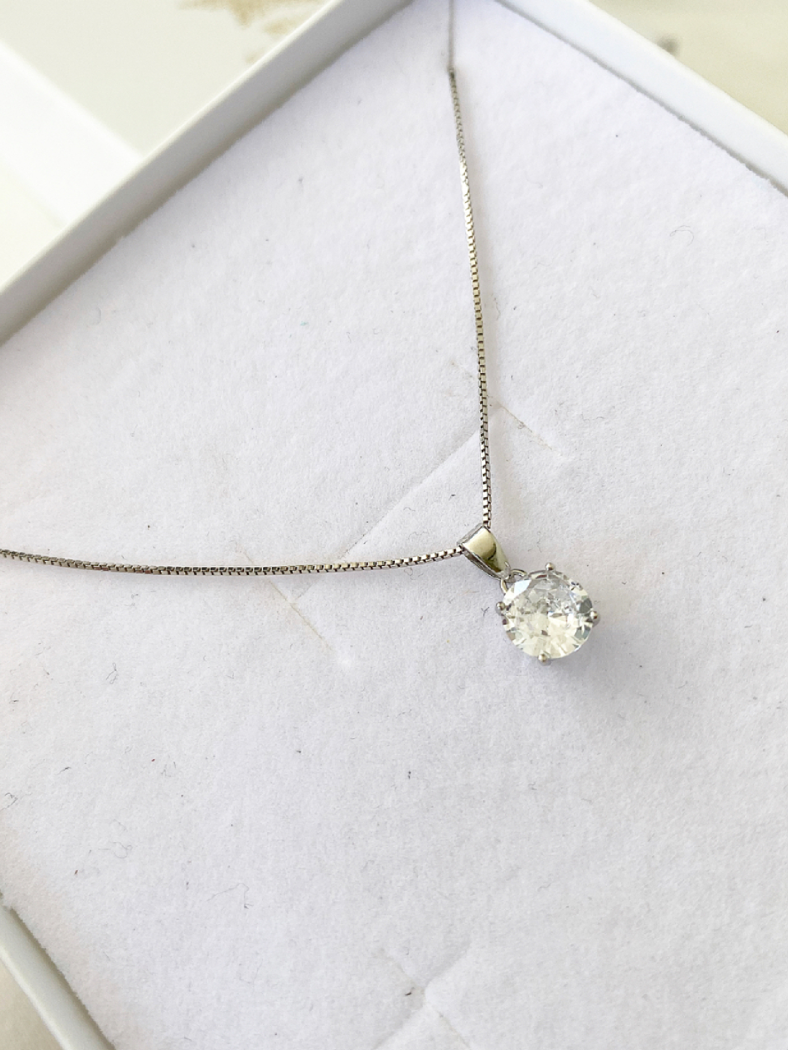 Collana punto luce 7 mm e 8 mm - immagine 3