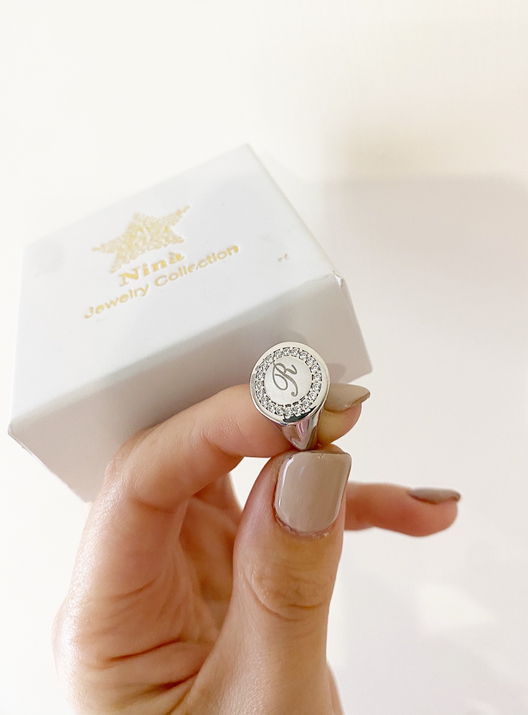 Anello chevaliere personalizzabile Rebecca - immagine 2