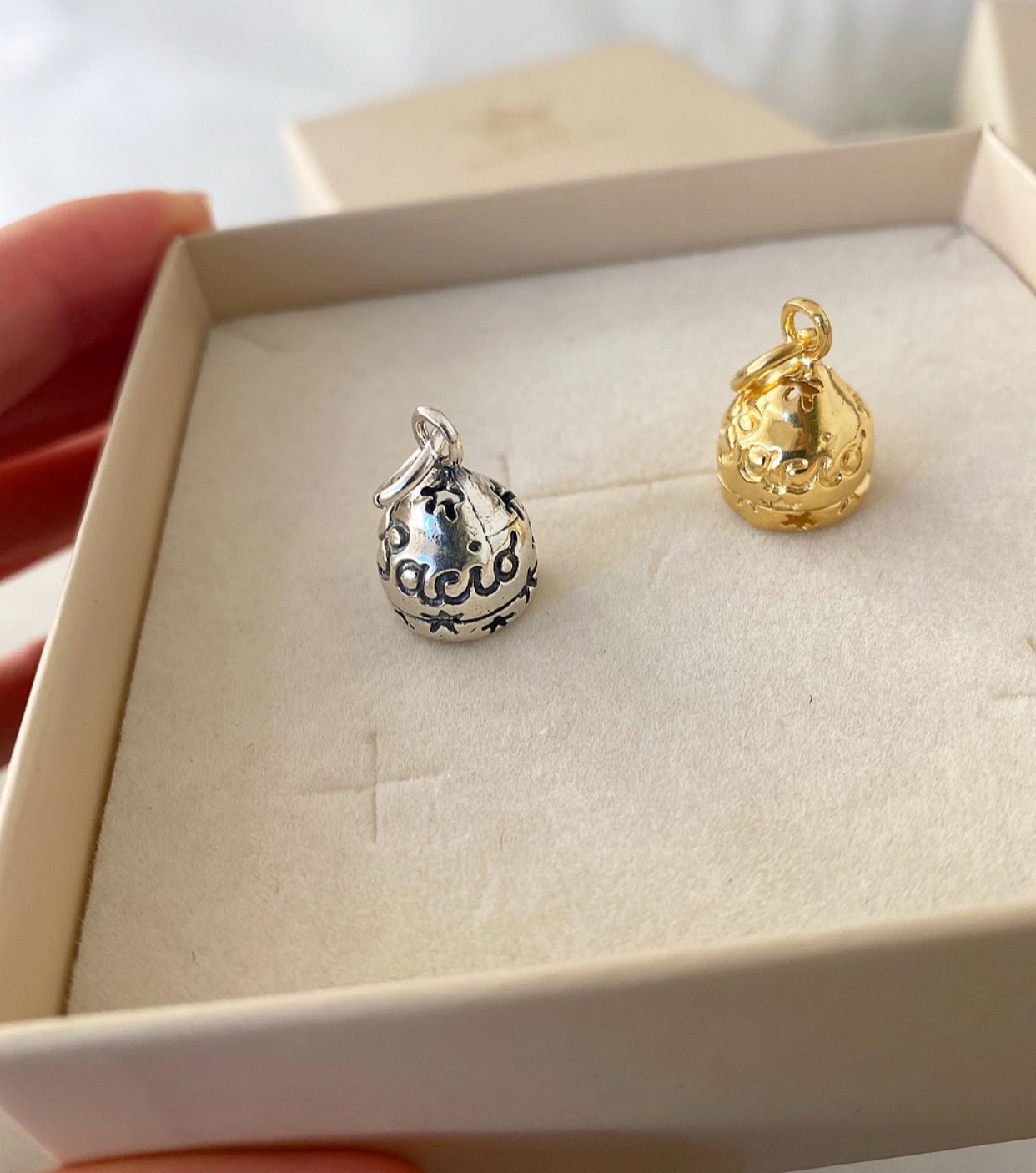 Ciondolo bacio