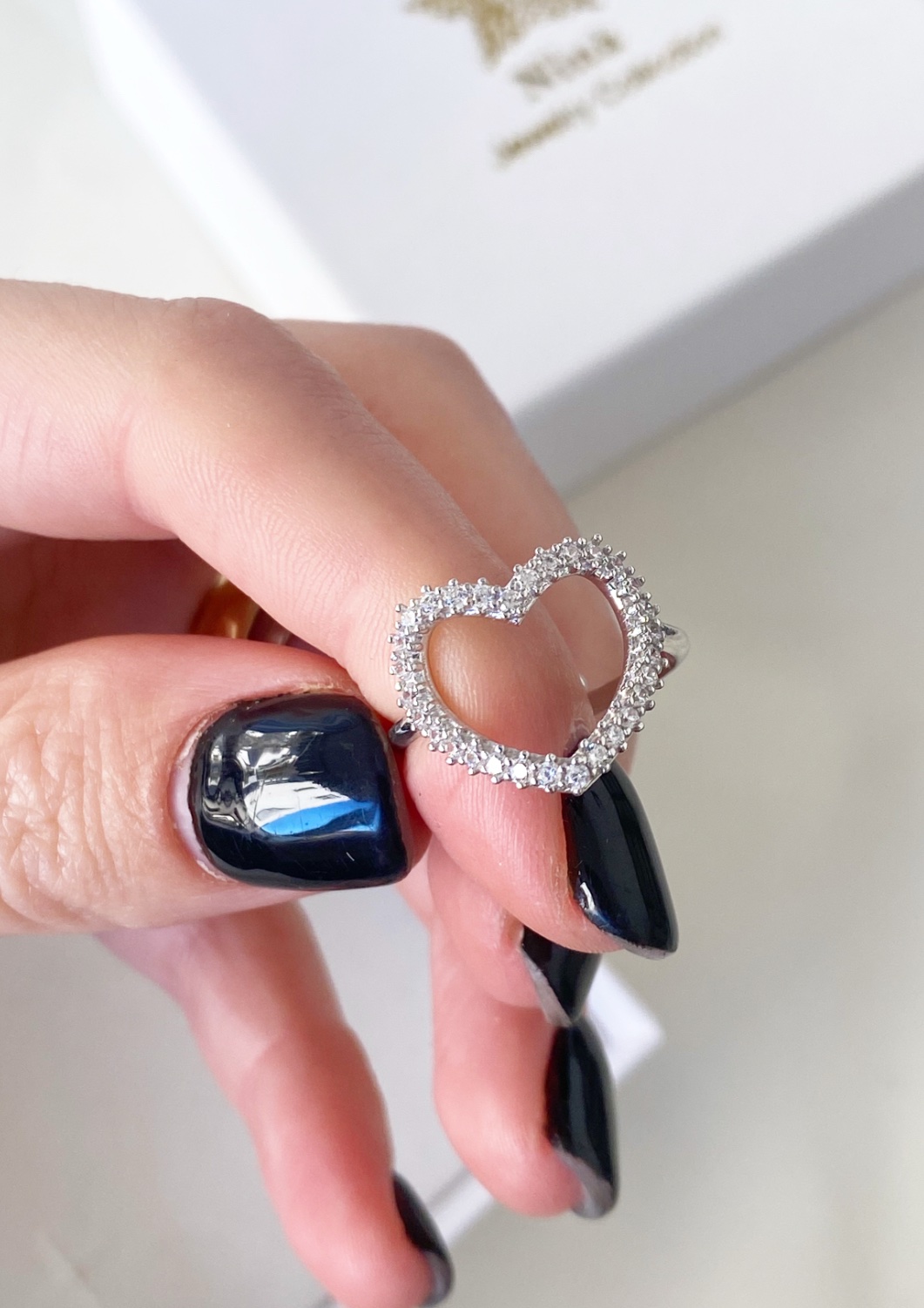 Anello cuore open in zirconi