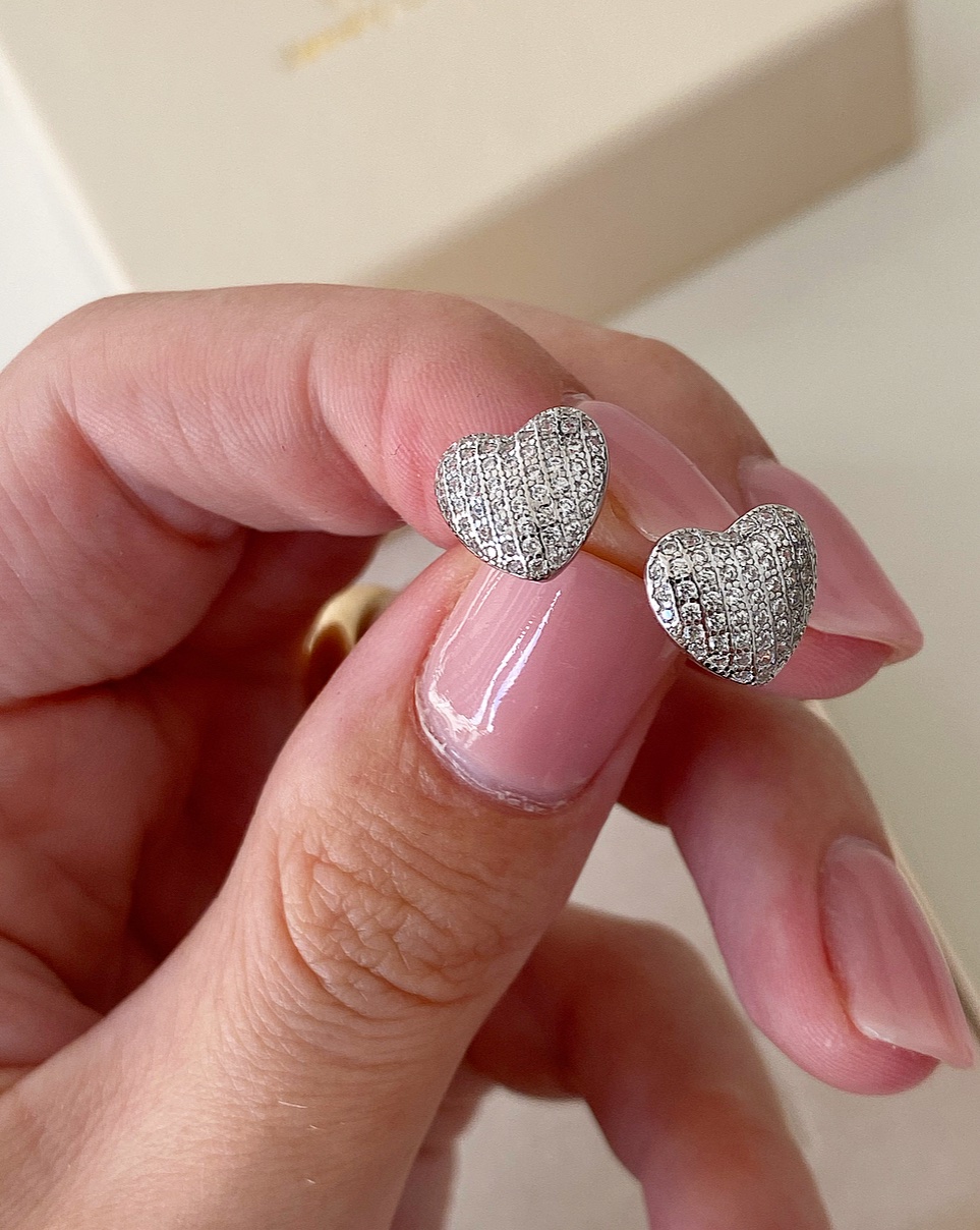 Orecchini coppia cuore bombato pavè