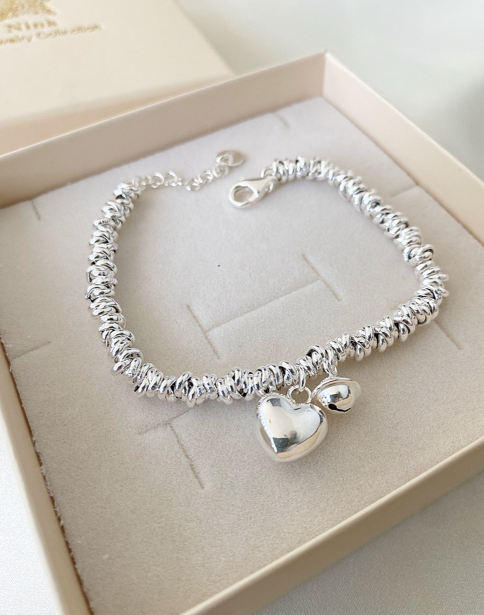 Bracciale nodi cuore e sonaglio