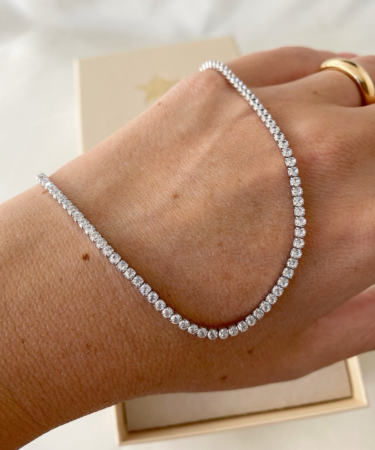 Collana tennis sottile Alessandra