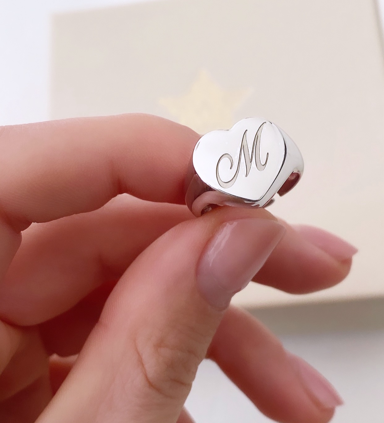 Anello chevaliere cuore personalizzabile