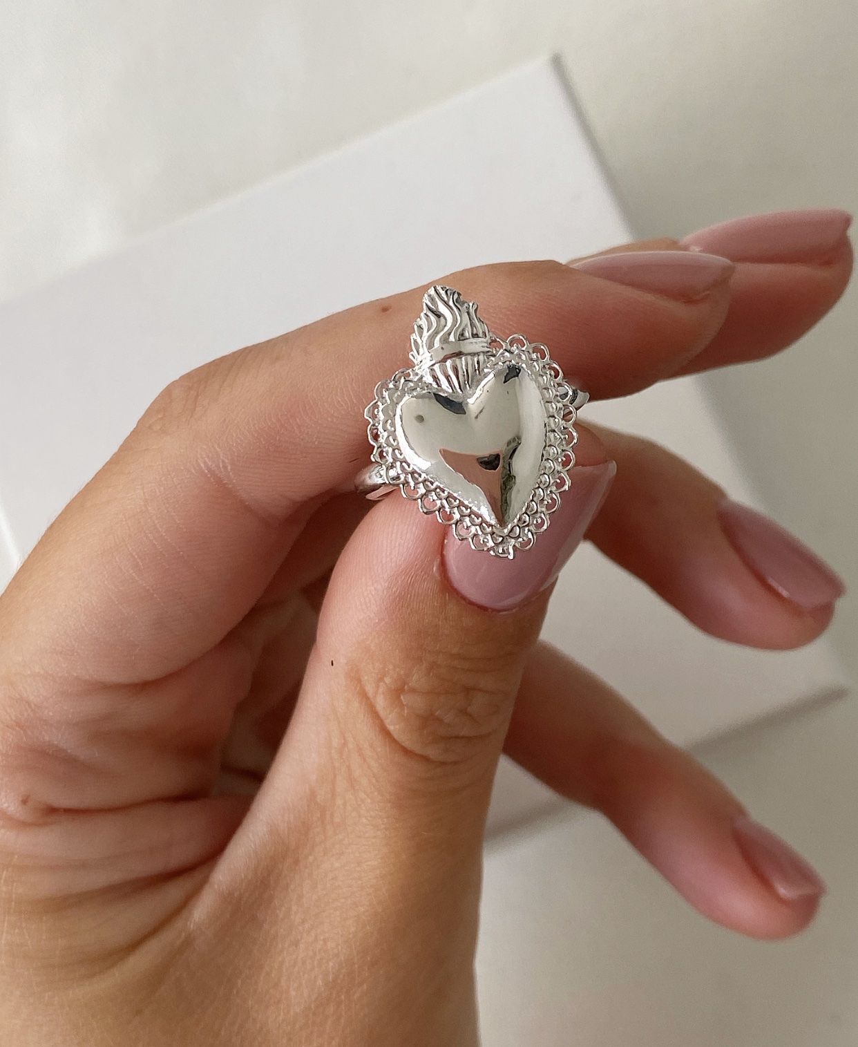 Anello cuore sacro
