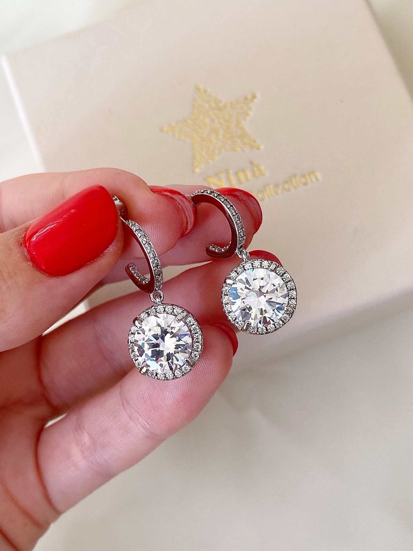 Orecchini cerchio con zircone tondo ELYANU