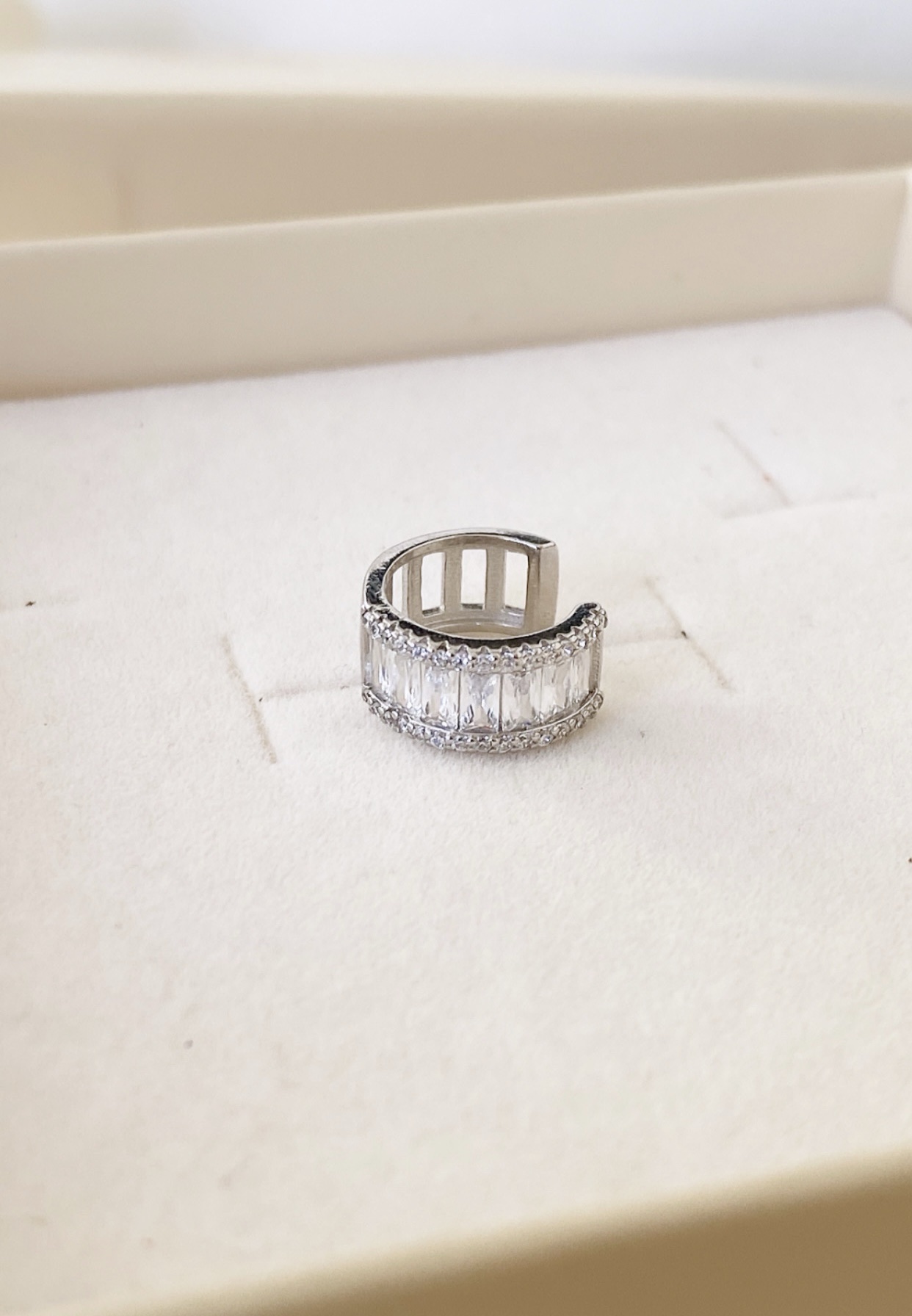Orecchino ear cuff Doha