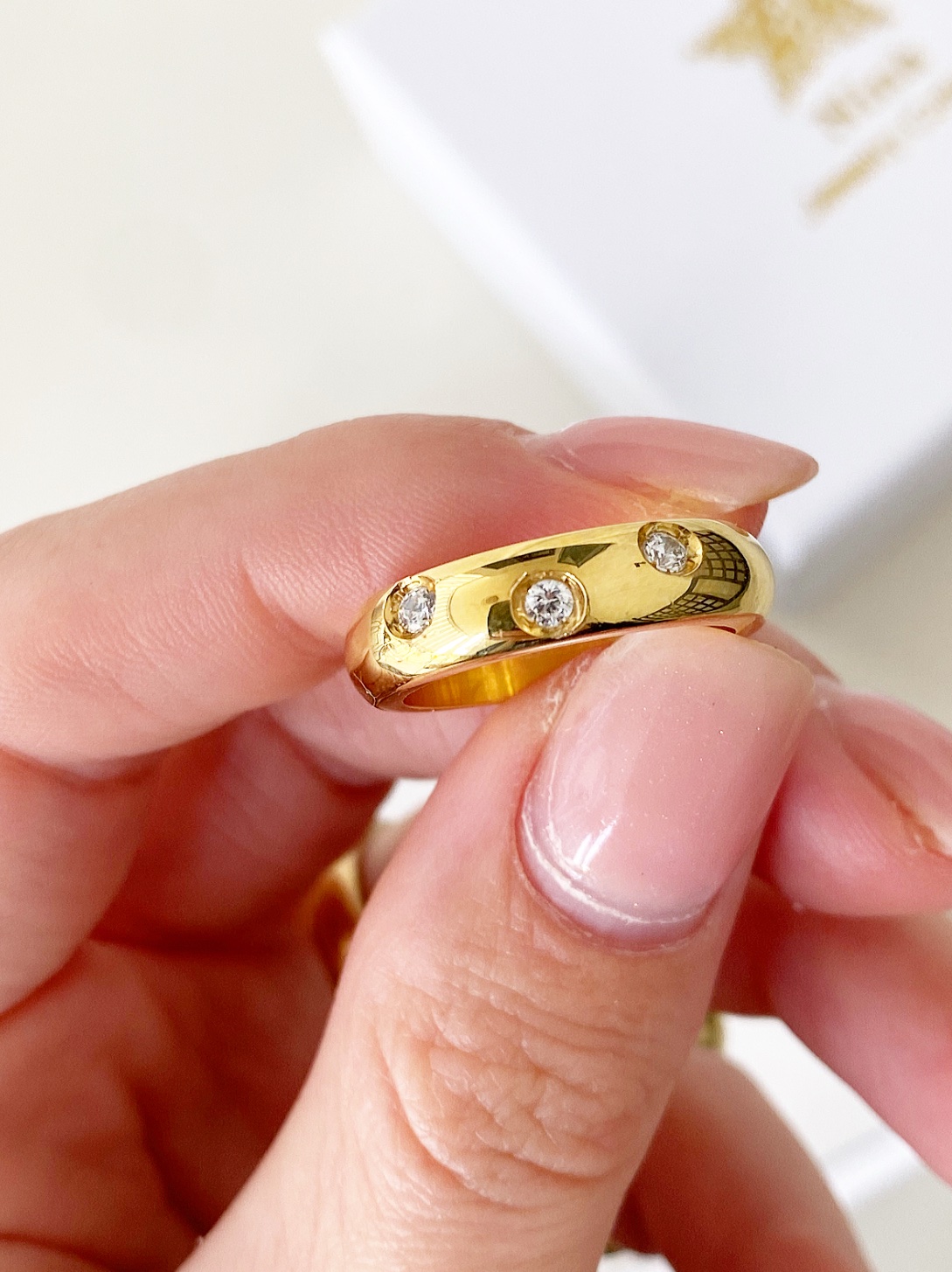 Anello fede con zirconi incastonati Katrina - immagine 3